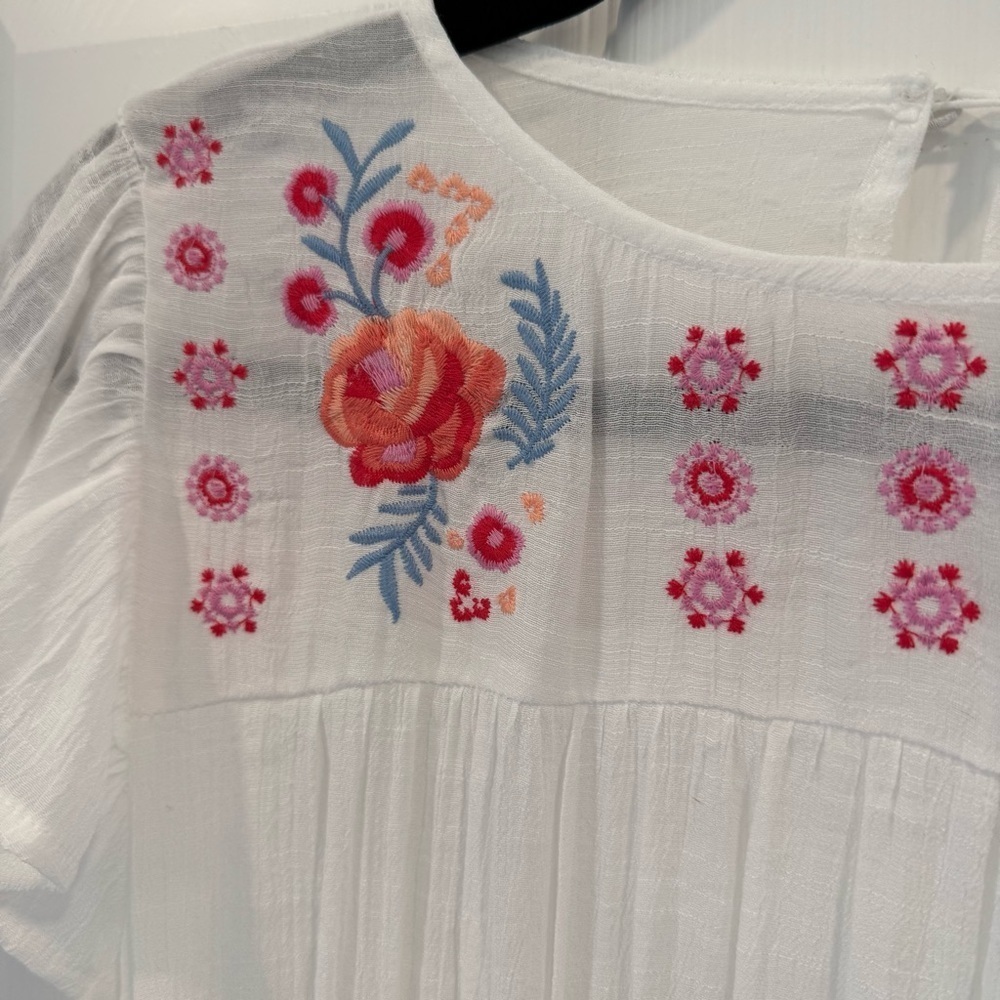NWOT White Mini Dress Floral Embroidery Lightweight Semi-Sheer Tiered - Picture 4 of 7